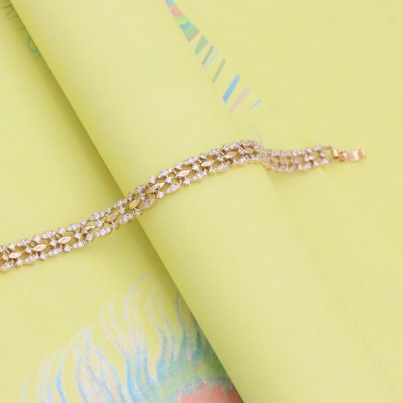 "Elegant Rose Gold Link Bracelet with Sparkling Marquise Crystals, XPBL0929 - Picture 4 of 13